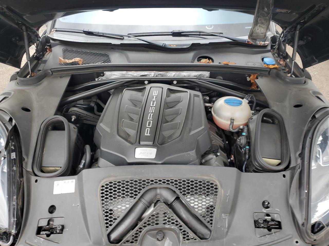 2017 Porsche Macan Gts VIN: WP1AG2A50HLB52083 Lot: 90676655