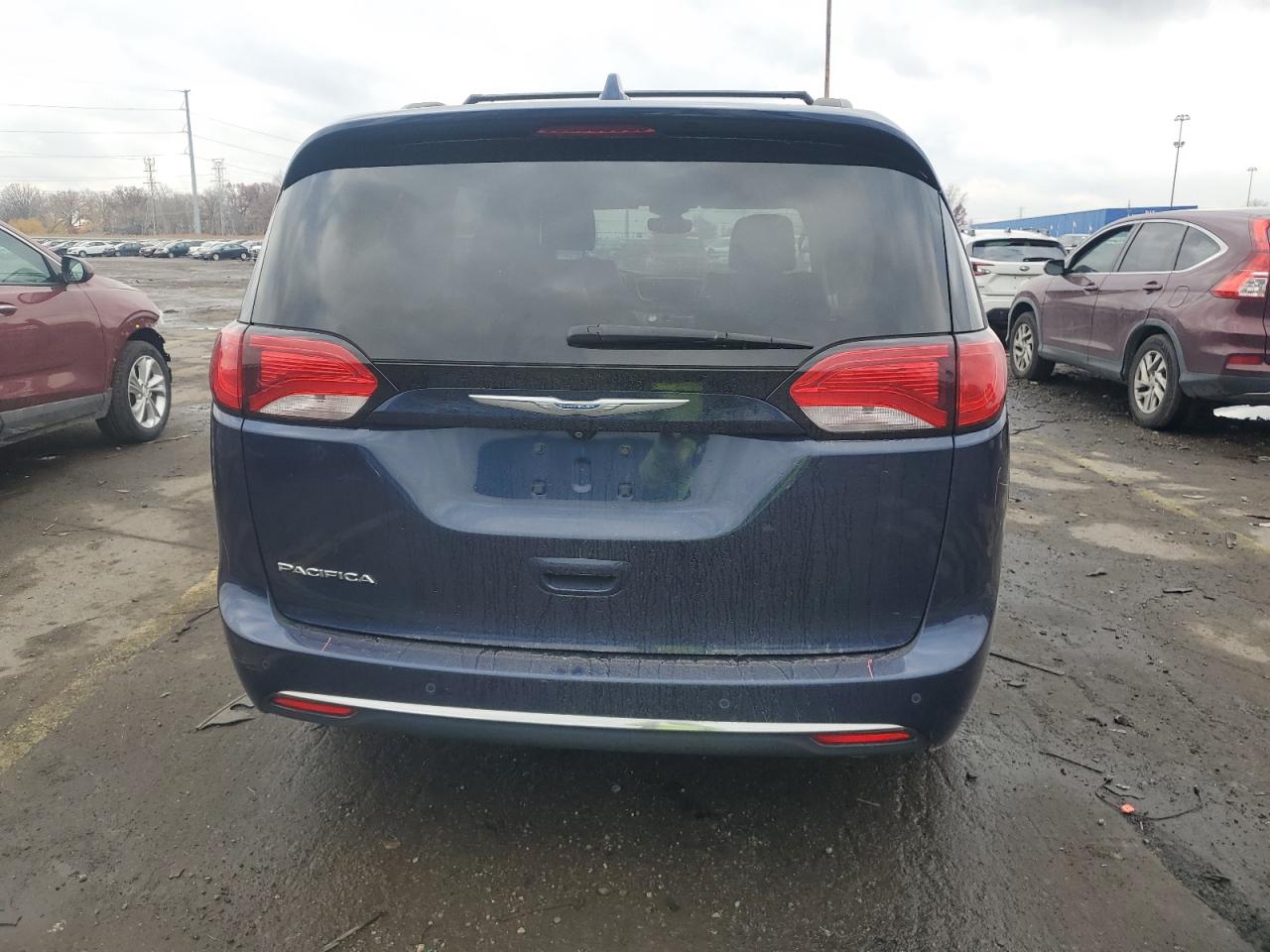 2017 Chrysler Pacifica Touring L VIN: 2C4RC1BGXHR743846 Lot: 91721015