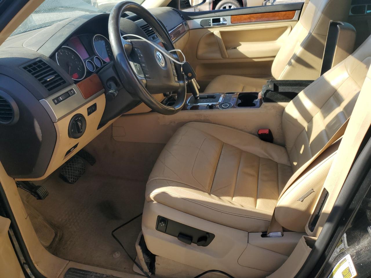 2010 Volkswagen Touareg V6 VIN: WVGBF7A98AD003991 Lot: 91453675