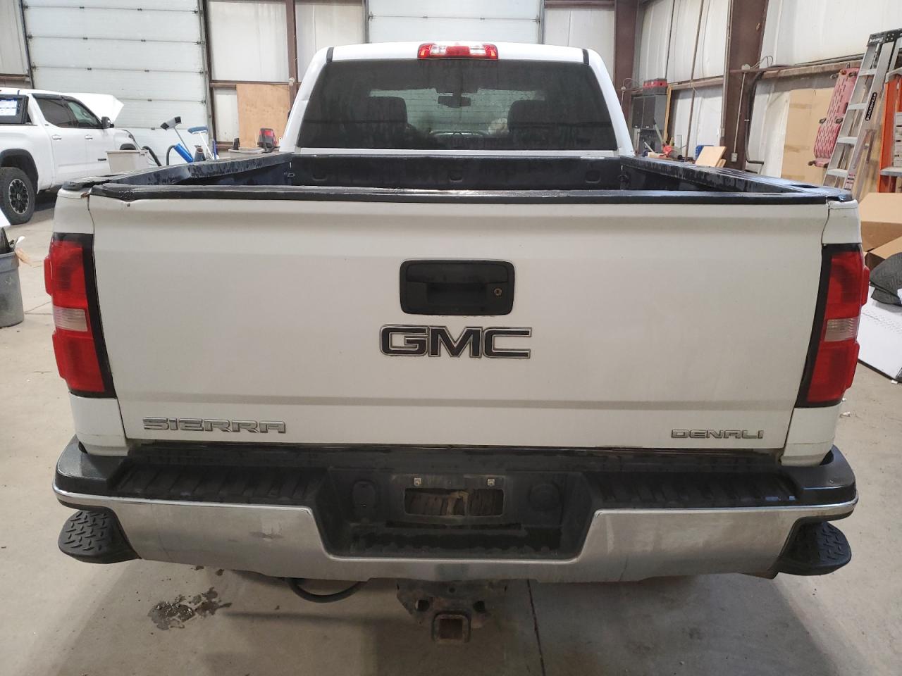 2016 GMC Sierra K2500 Slt VIN: 1GT12TE82GF265685 Lot: 92926225