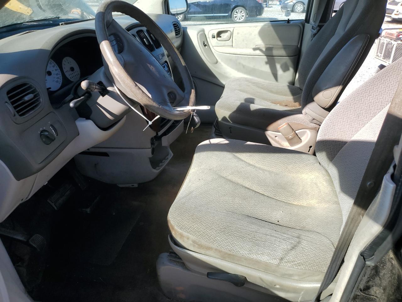 2005 Chrysler Town & Country VIN: 1C4GP45R05B128064 Lot: 91233765