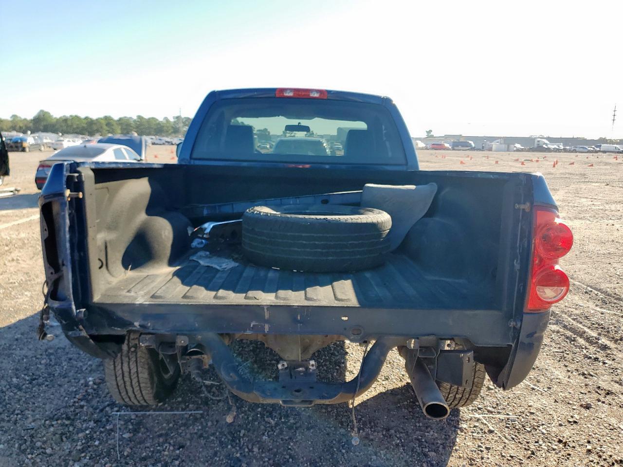 2008 Dodge Ram 1500 St VIN: 1D7HA16N78J207814 Lot: 90940875