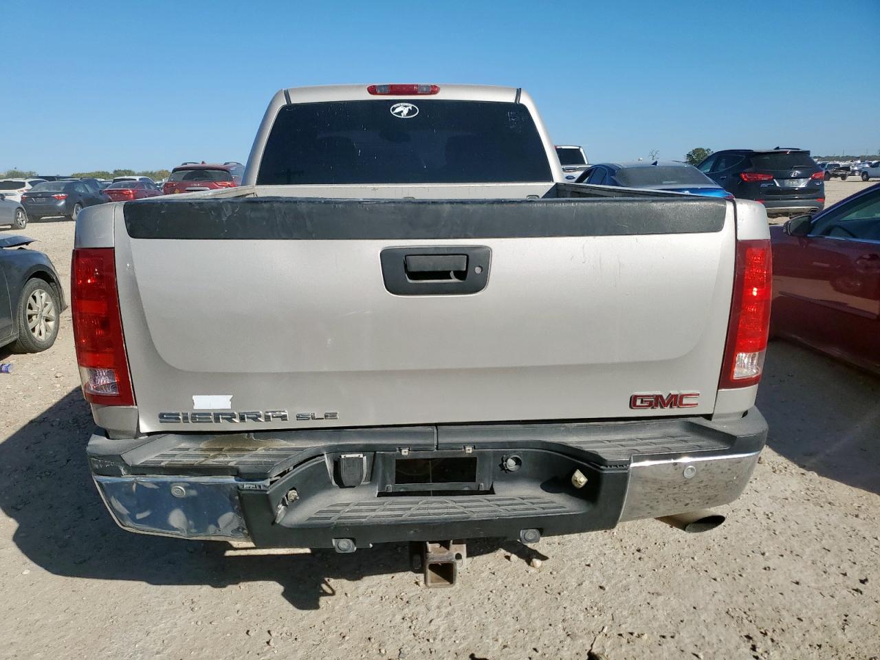 2007 GMC Sierra C2500 Heavy Duty VIN: 1GTHC23KX7F505182 Lot: 92123045