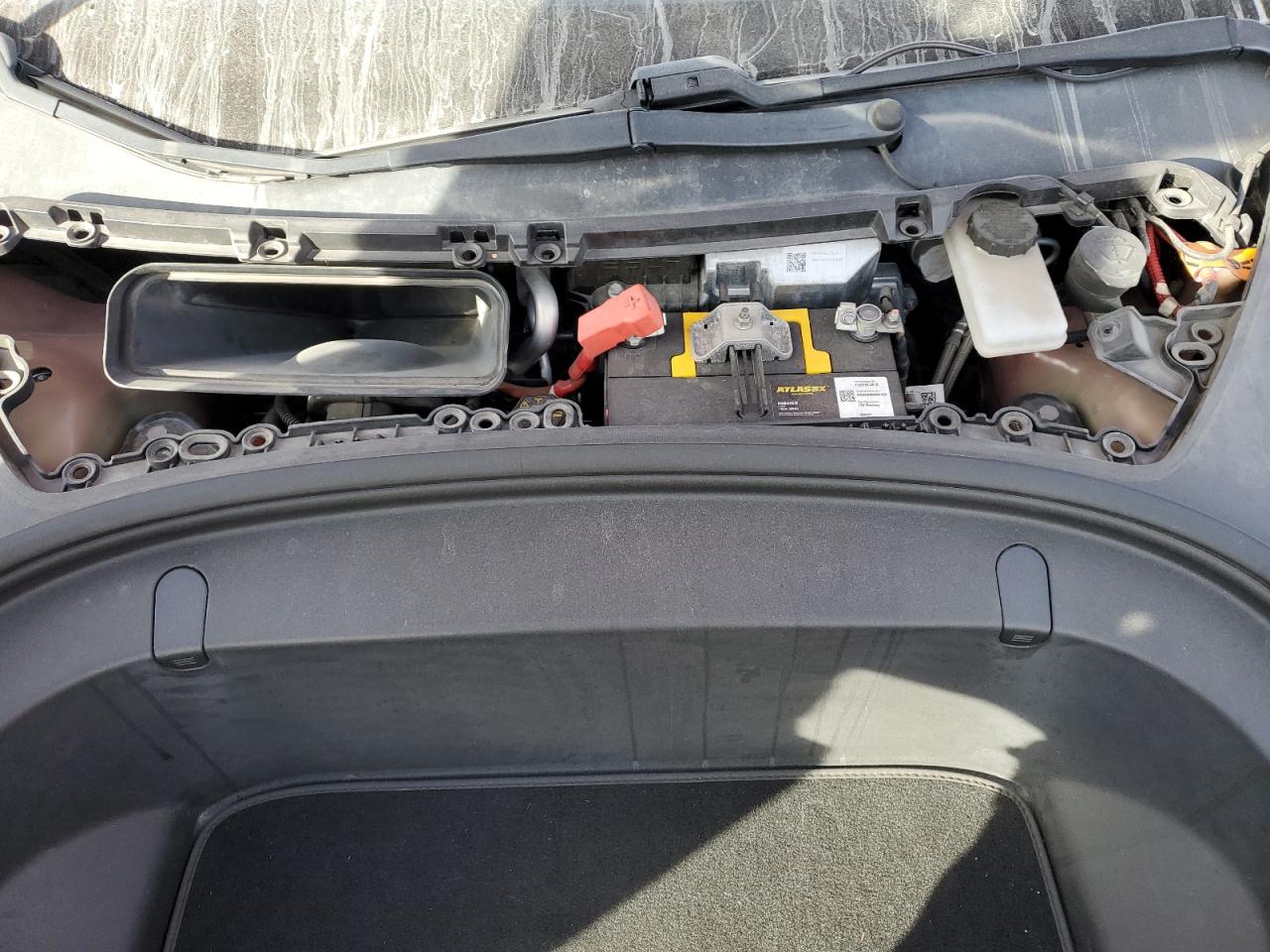 2018 Tesla Model 3 VIN: 5YJ3E1EB5JF075326 Lot: 92486585