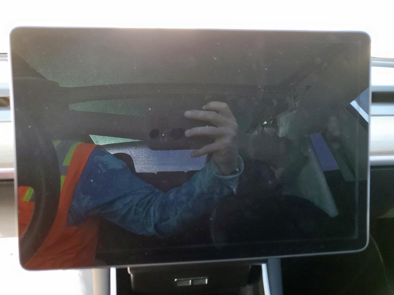 2018 Tesla Model 3 VIN: 5YJ3E1EA6JF077271 Lot: 91170475