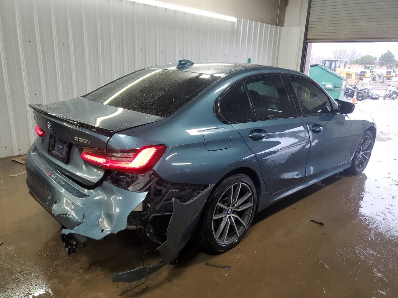 Фото: WBA5R7C53KAJ85084