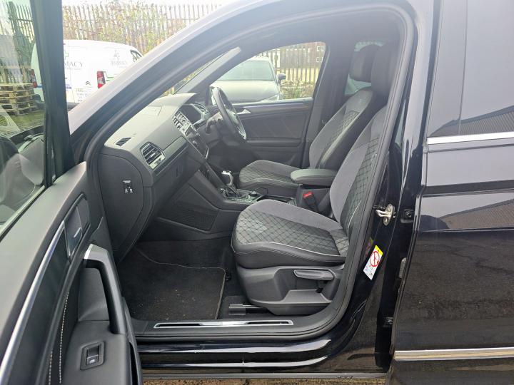 2022 VOLKSWAGEN TIGUAN R-L