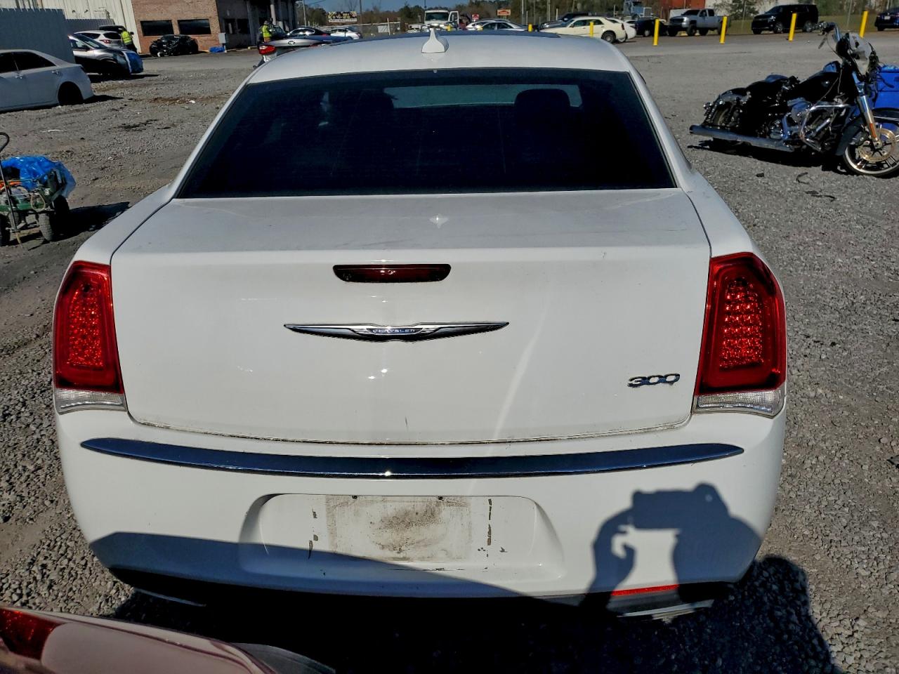 2018 Chrysler 300 Touring VIN: 2C3CCAAG3JH168321 Lot: 90884175