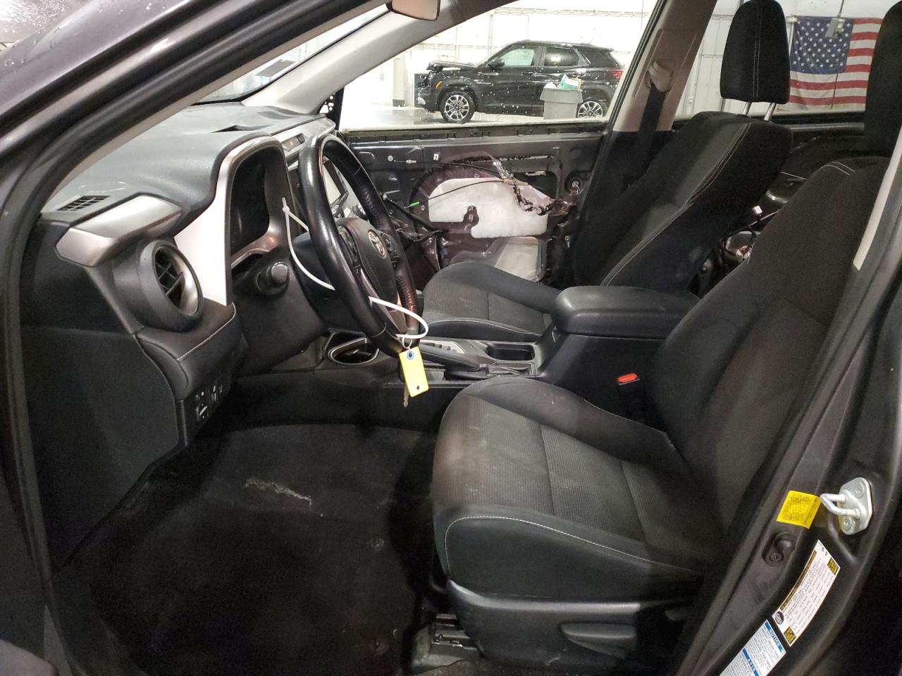 2017 Toyota Rav4 Xle VIN: JTMRFREV6HJ106313 Lot: 93215095