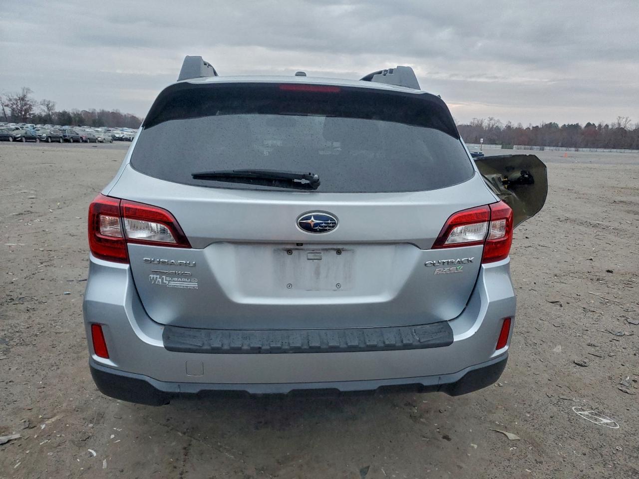 2015 Subaru Outback 2.5I Limited VIN: 4S4BSANC1F3291218 Lot: 93446155