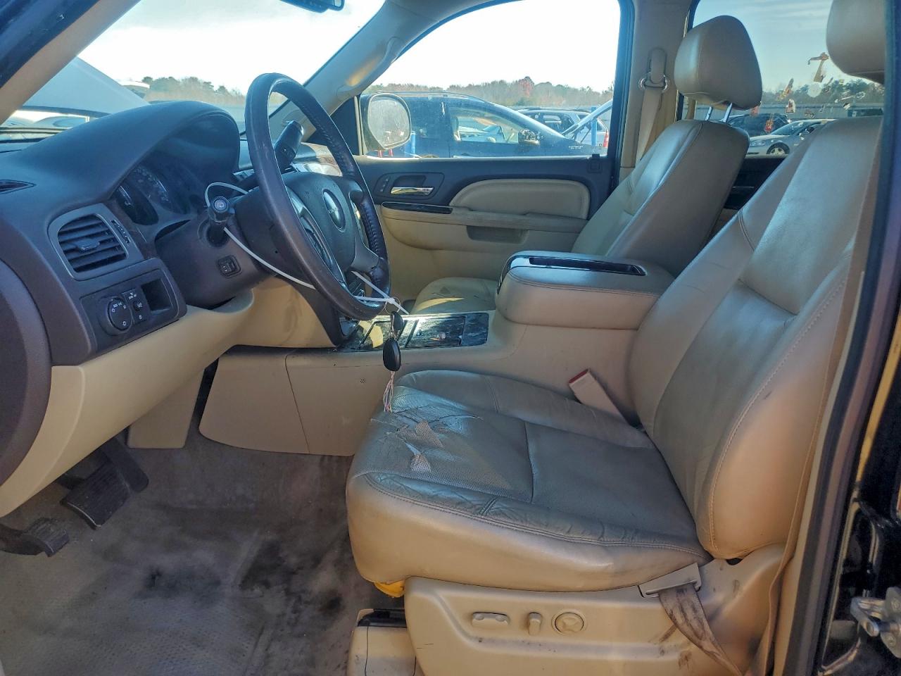 2011 GMC Yukon Xl Denali VIN: 1GKS2MEF4BR174342 Lot: 94294125