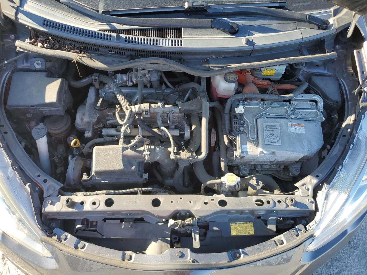 2015 Toyota Prius C VIN: JTDKDTB34F1092271 Lot: 92189645