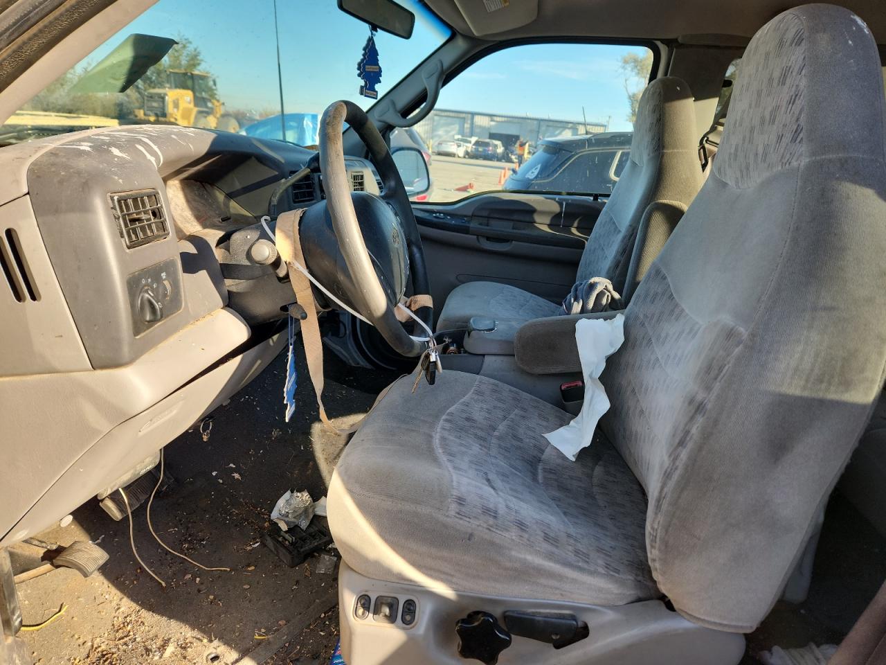 1999 Ford F250 Super Duty VIN: 1FTNX20S1XED79585 Lot: 82755865