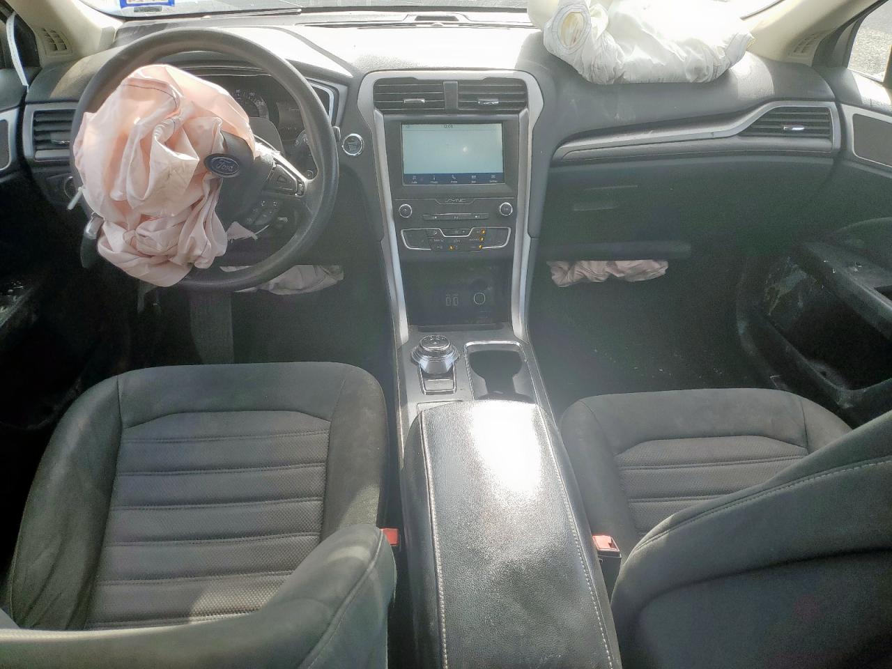 2020 Ford Fusion Se VIN: 3FA6P0T99LR190584 Lot: 93135365