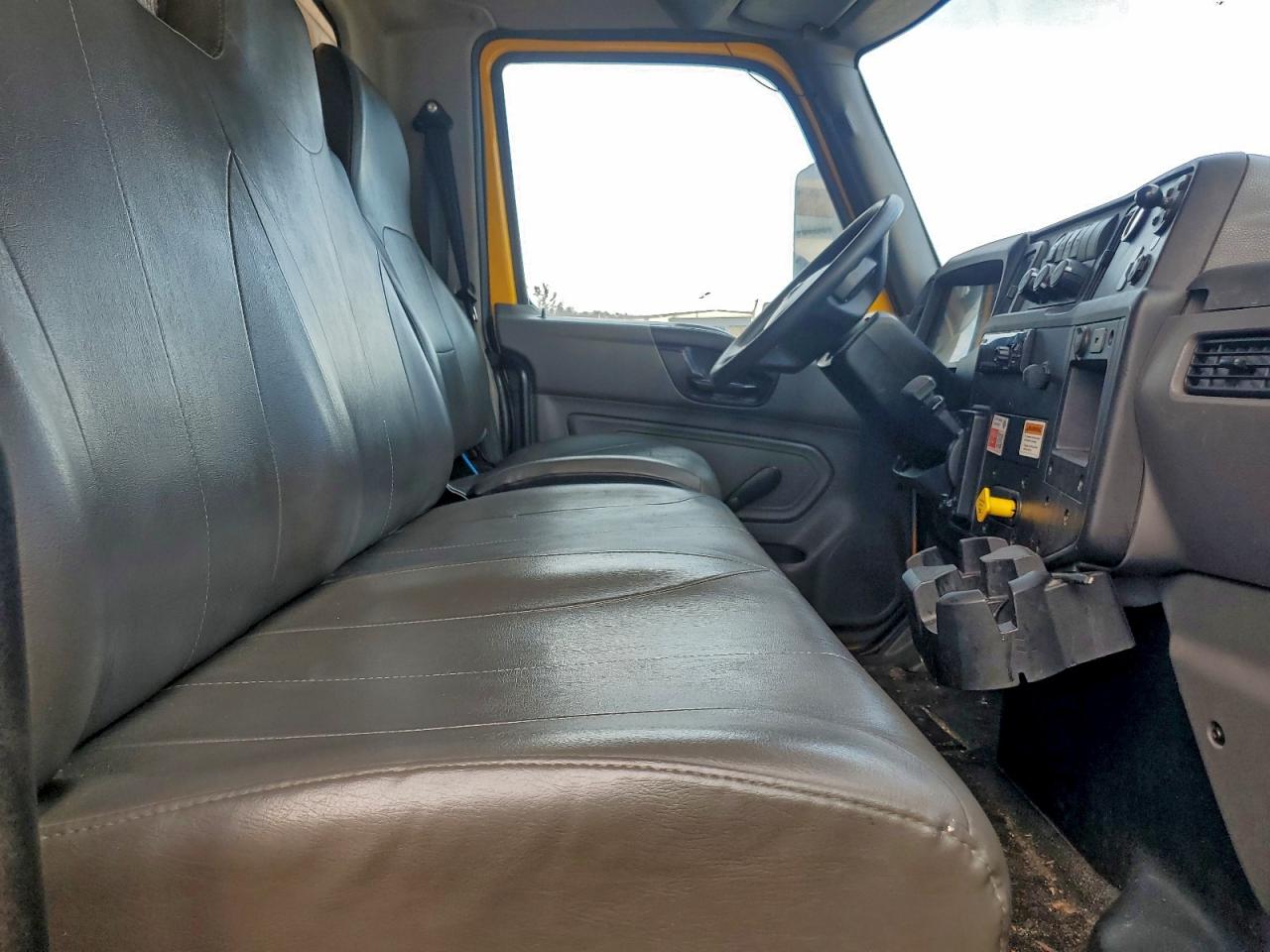 2020 International Mv607 - Box Truck VIN: 3HAEUMML8LL291064 Lot: 93510955