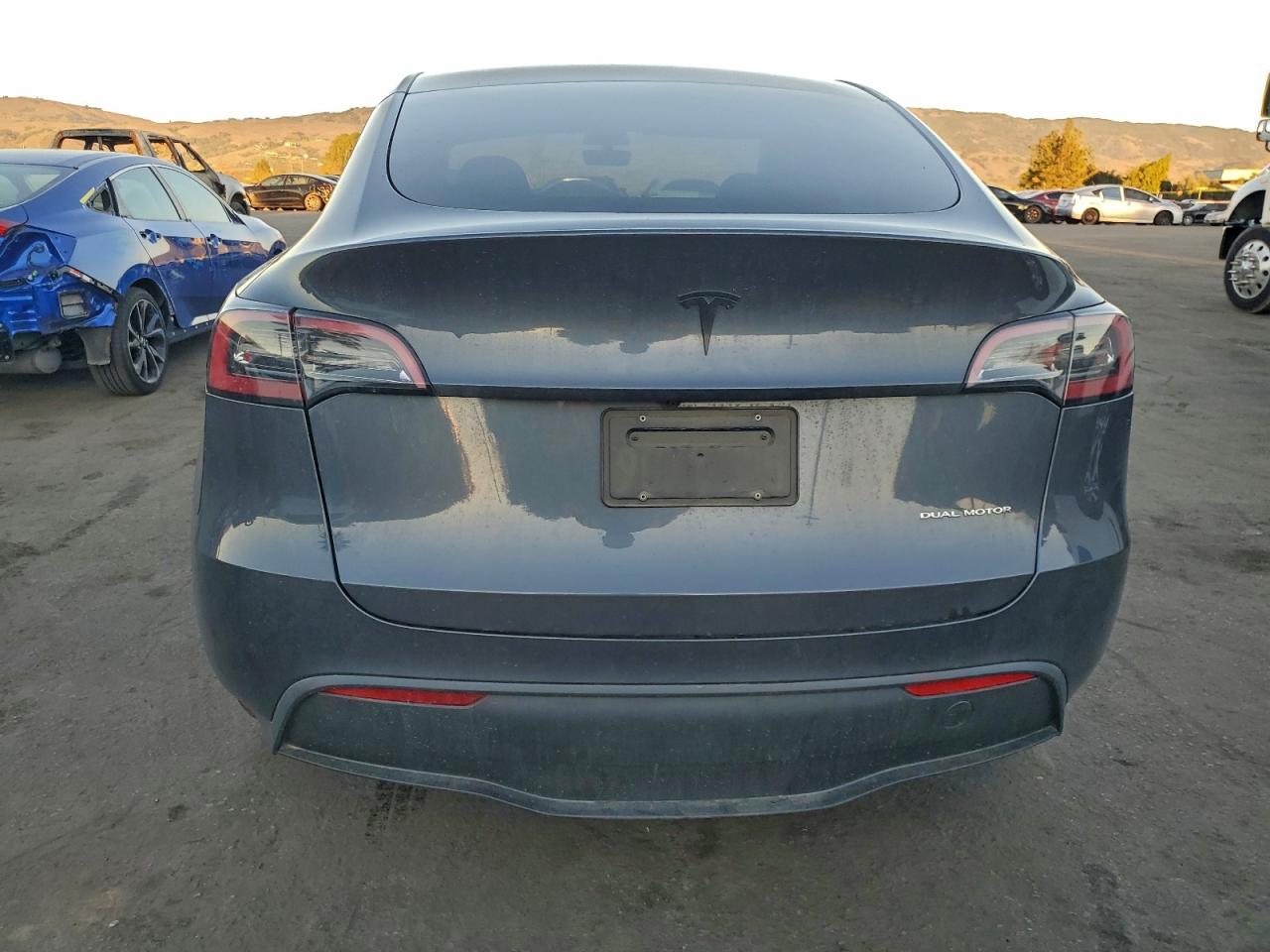 2023 Tesla Model Y VIN: 7SAYGDEE7PA107746 Lot: 93855255
