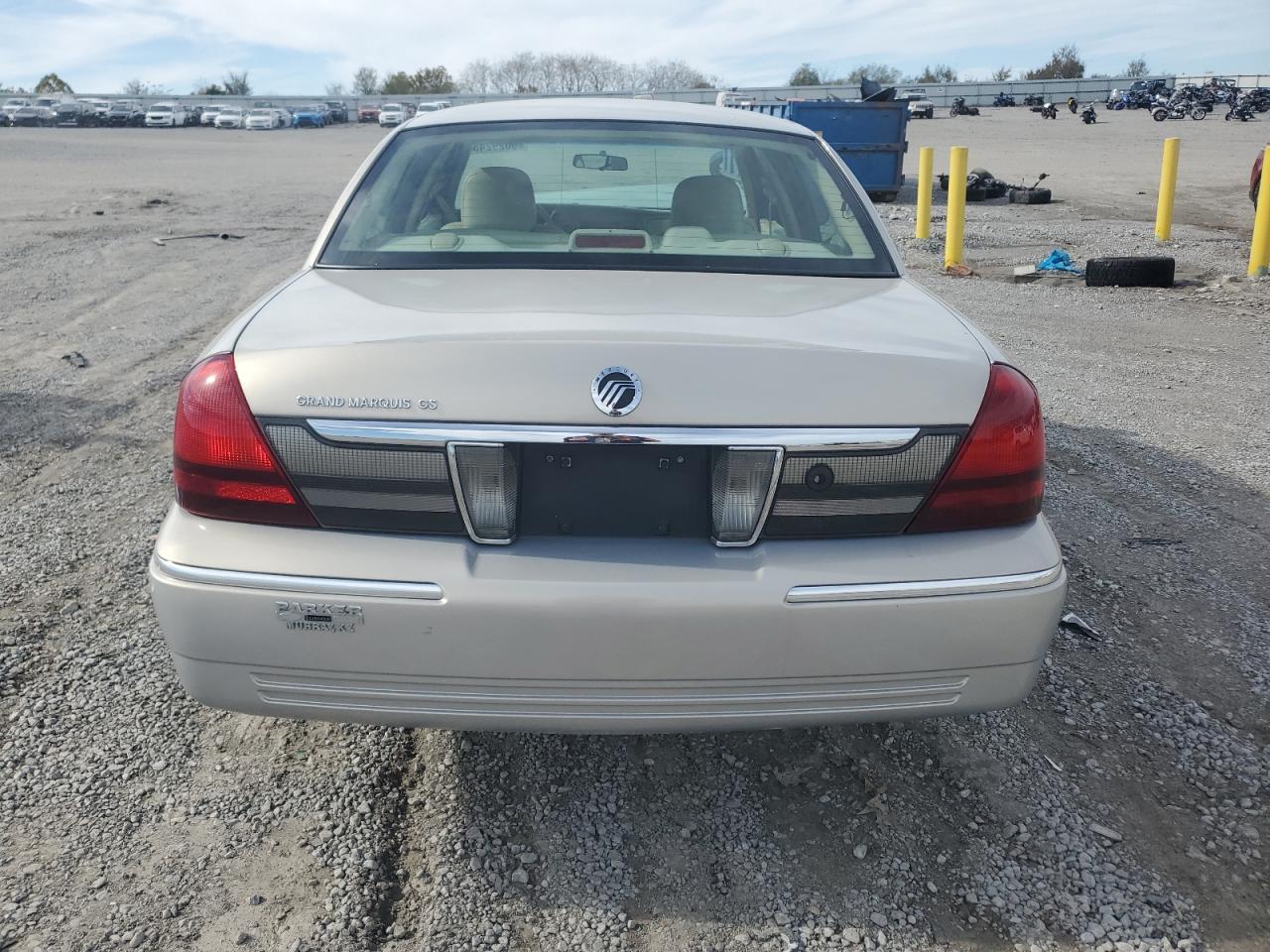 2008 Mercury Grand Marquis Gs VIN: 2MEFM74V08X609811 Lot: 90292455