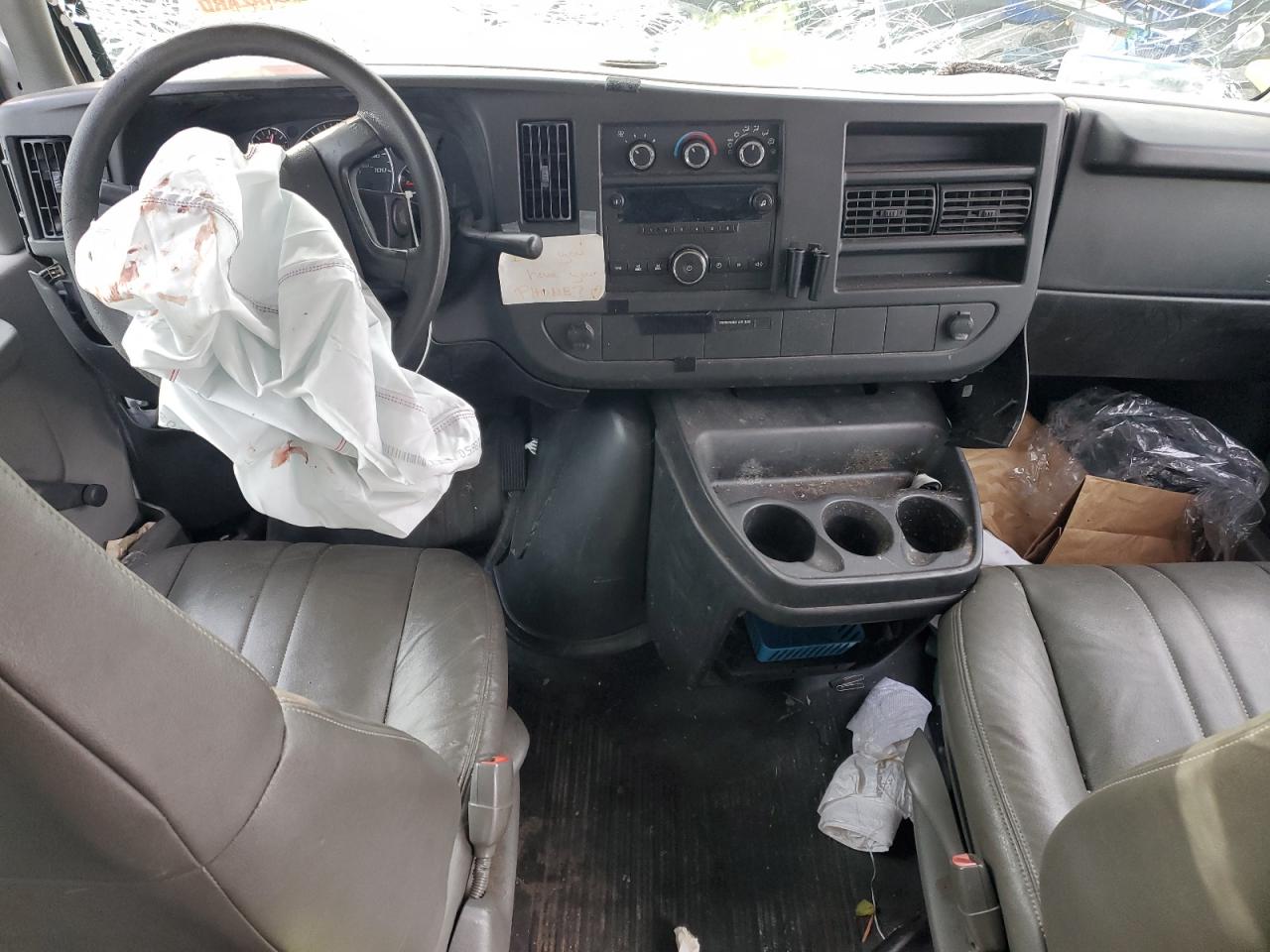 2008 Chevrolet Express G1500 VIN: 1GCFG15X981140958 Lot: 93130615