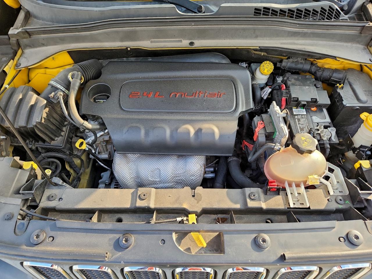 2015 Jeep Renegade Sport VIN: ZACCJAAT0FPB64545 Lot: 93723445