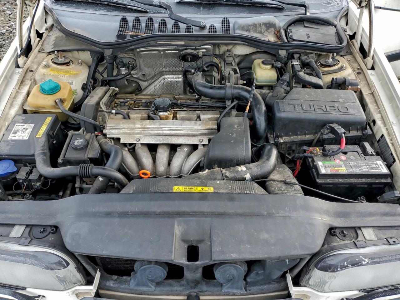 1994 Volvo 850 VIN: YV1LS5717R2122871 Lot: 94511485