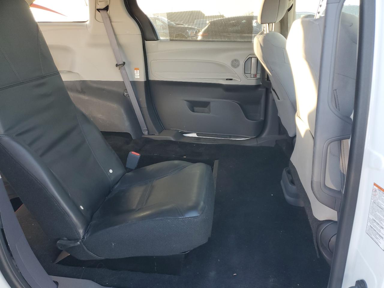 2022 Toyota Sienna Le VIN: 5TDKRKEC5NS087685 Lot: 91570485