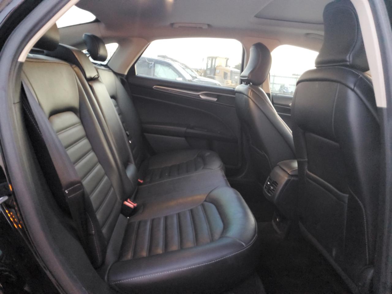 2017 Ford Fusion Se VIN: 3FA6P0HD1HR365608 Lot: 93060695