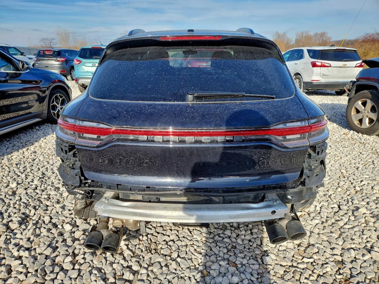 2024 Porsche Macan Base VIN: WP1AA2A52RLB17256 Lot: 93457125