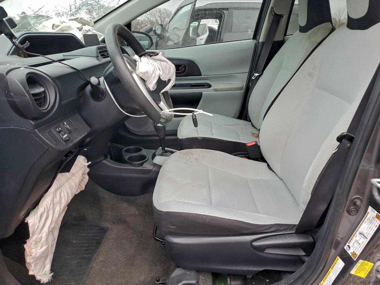 2012 Toyota Prius C VIN: JTDKDTB33C1026743 Lot: 93622415