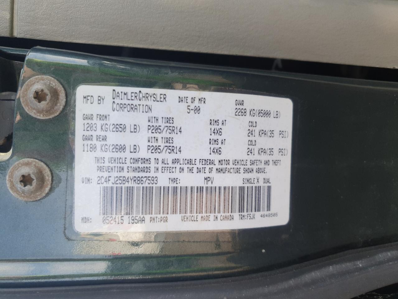 2000 Chrysler Voyager VIN: 2C4FJ25B4YR867593 Lot: 93505505