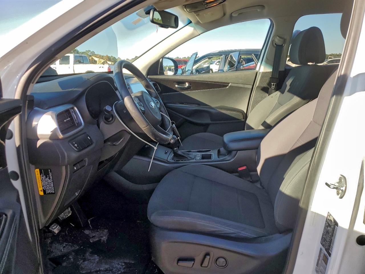 2016 Kia Sorento Lx VIN: 5XYPG4A52GG163829 Lot: 93915145