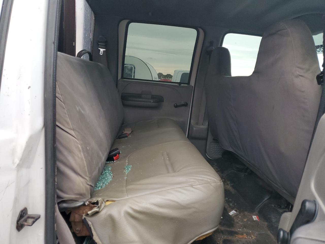 2000 Ford F550 Super Duty VIN: 1FDAW56F3YEB77471 Lot: 90462095