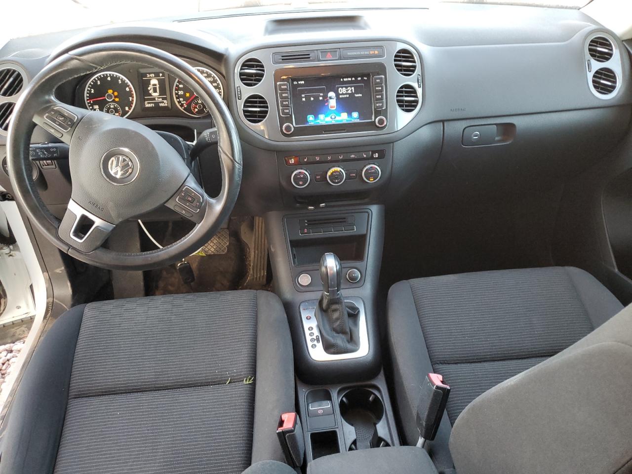 2015 Volkswagen Tiguan S VIN: WVGJV7AX2FW585675 Lot: 91683325