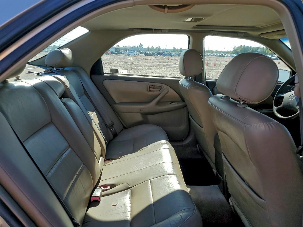 1999 Toyota Camry Le VIN: JT2BG22K0X0301305 Lot: 92480845