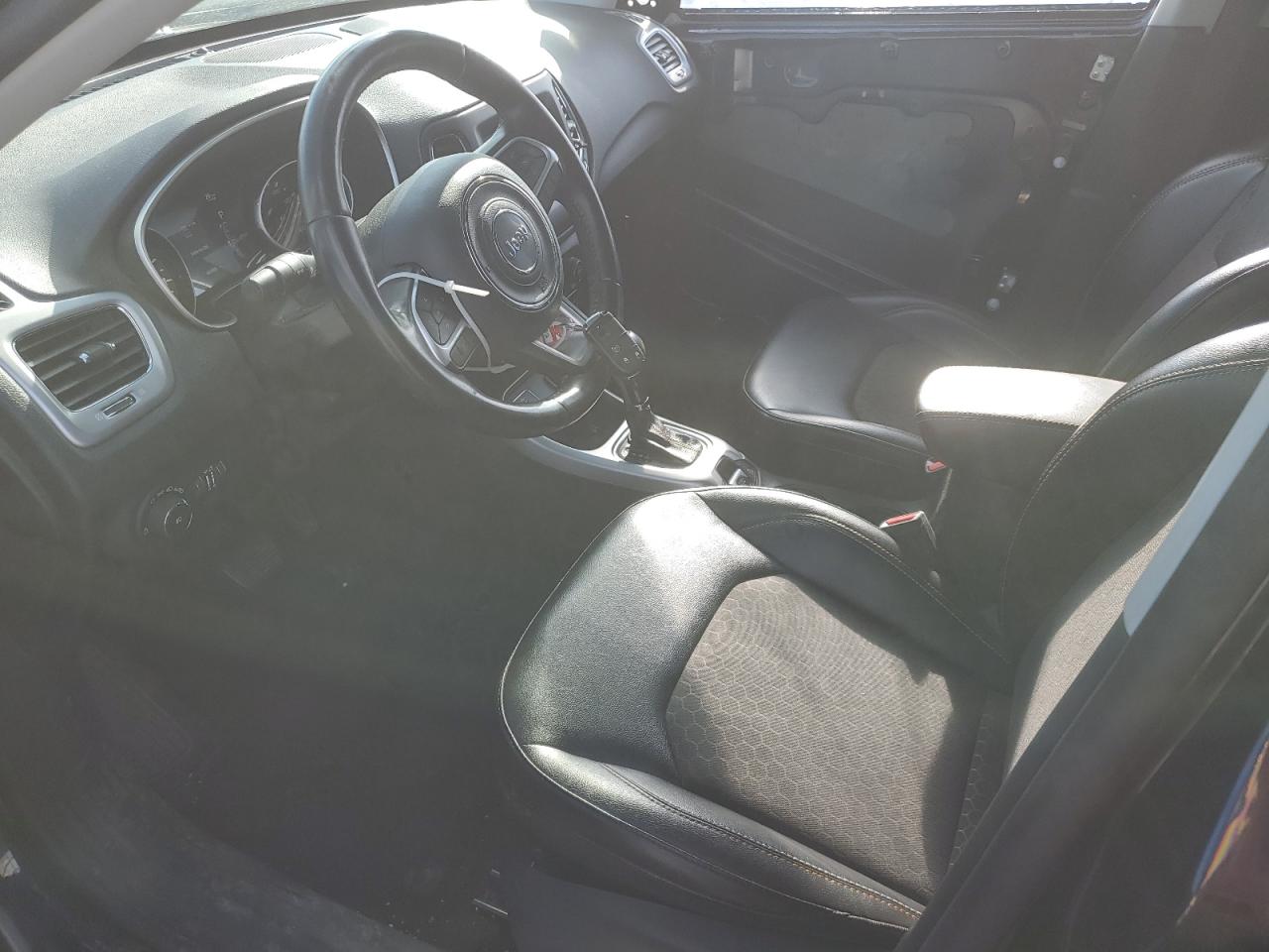 2020 Jeep Compass Latitude VIN: 3C4NJCBB7LT115043 Lot: 92939515