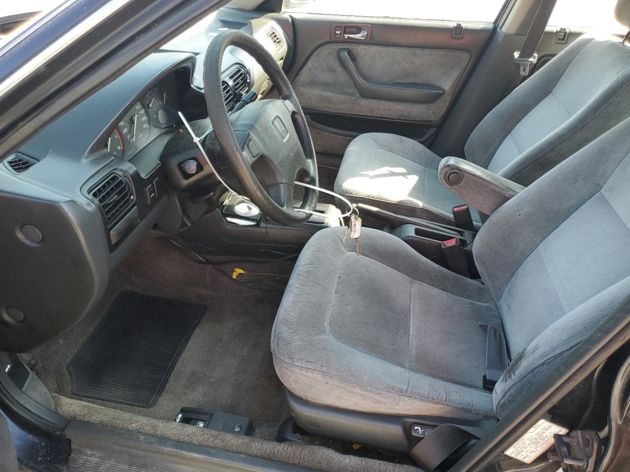 1992 Honda Accord Lx VIN: 1HGCB7655NA031167 Lot: 93592585