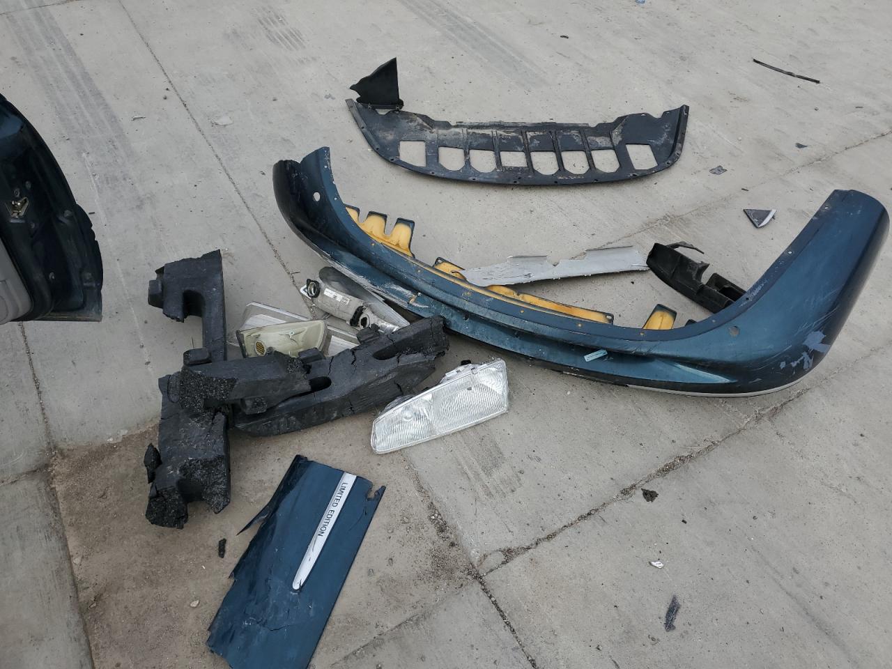 1997 Ford Thunderbird Lx VIN: 1FALP62W2VH165124 Lot: 93355715