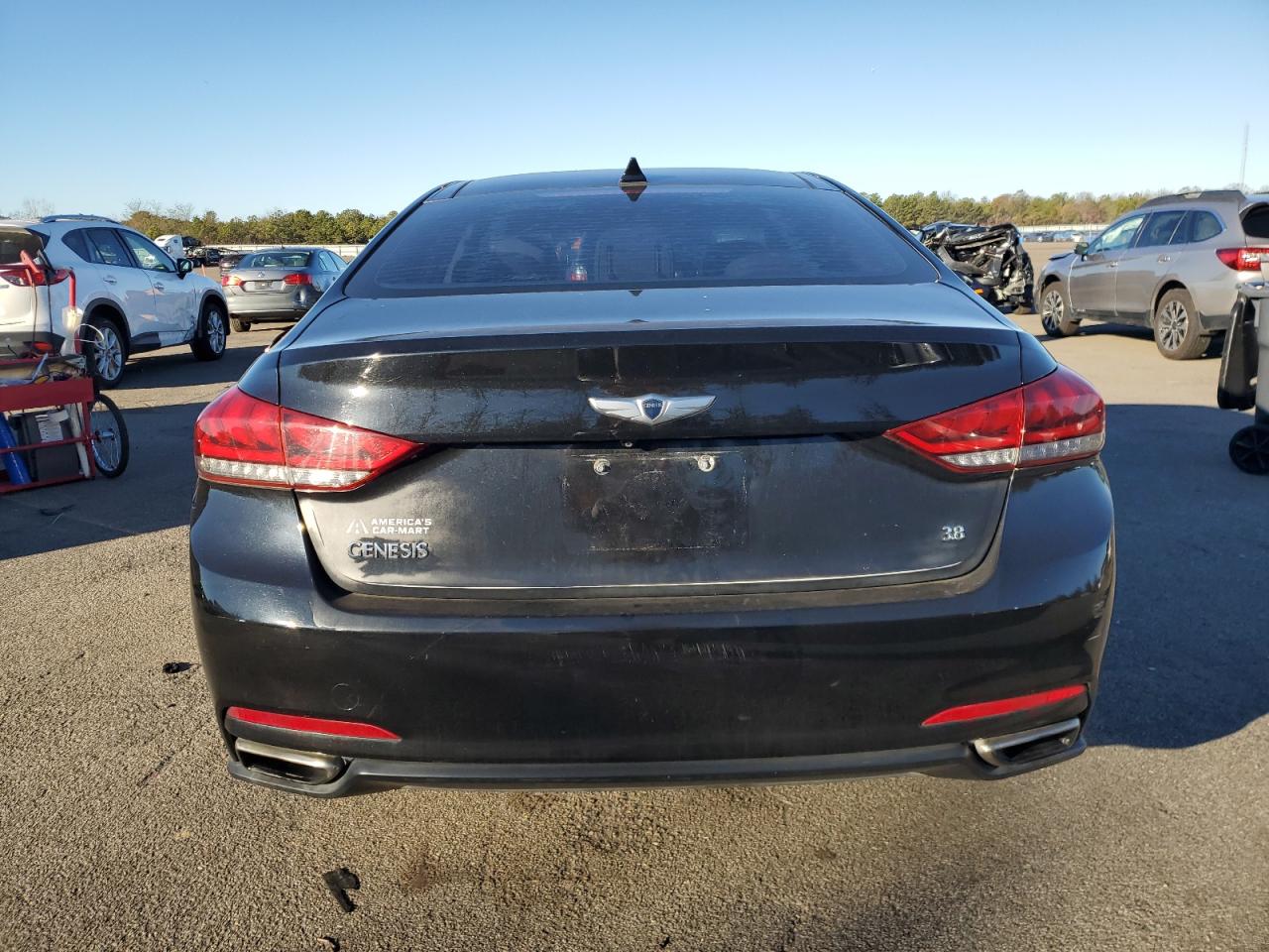 2015 Hyundai Genesis 3.8L VIN: KMHGN4JEXFU056882 Lot: 93221035