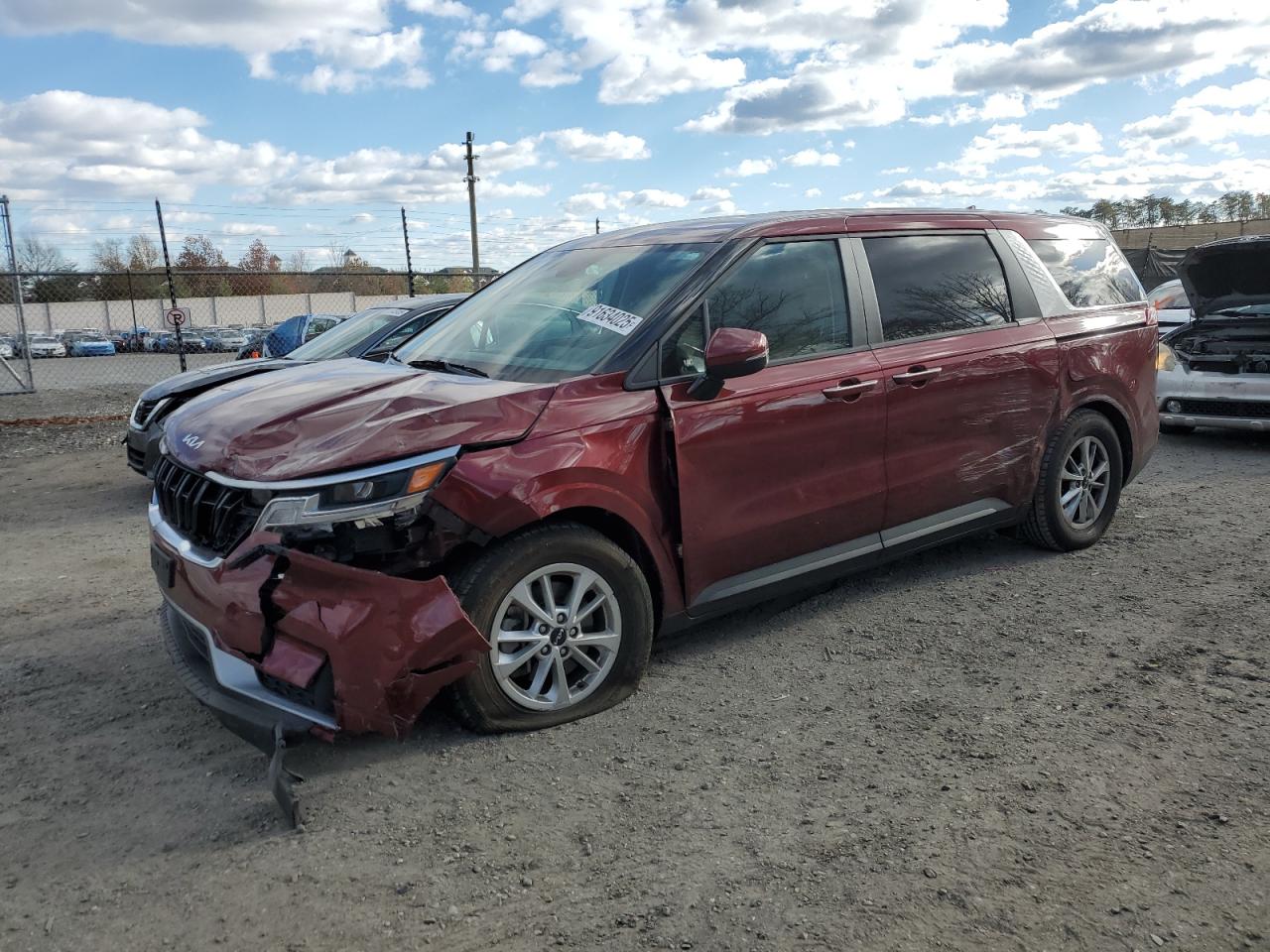 2022 Kia Carnival Lx