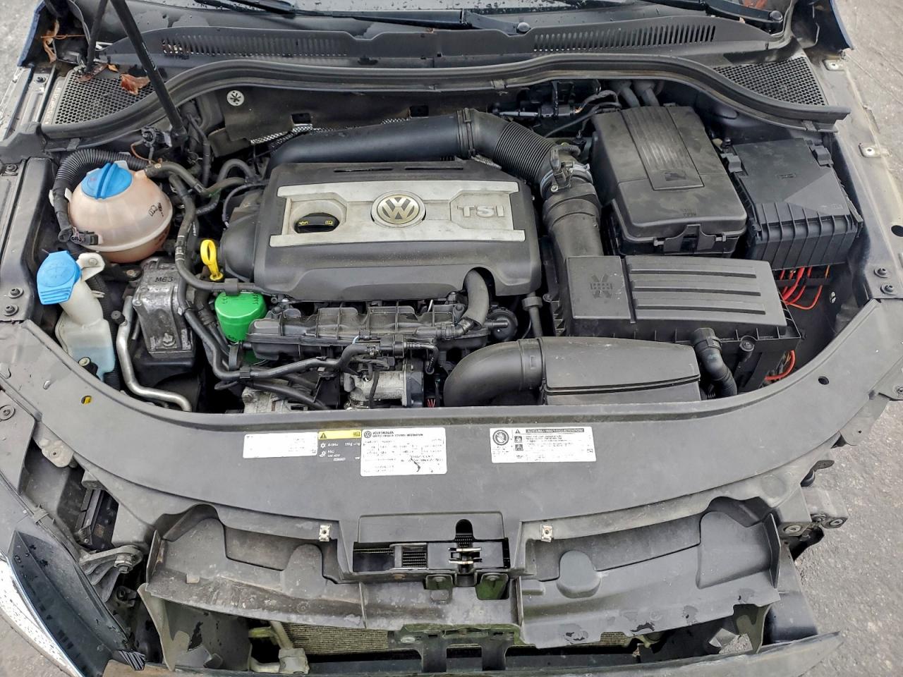 2015 Volkswagen Cc Sport VIN: WVWBP7AN9FE824307 Lot: 94260115