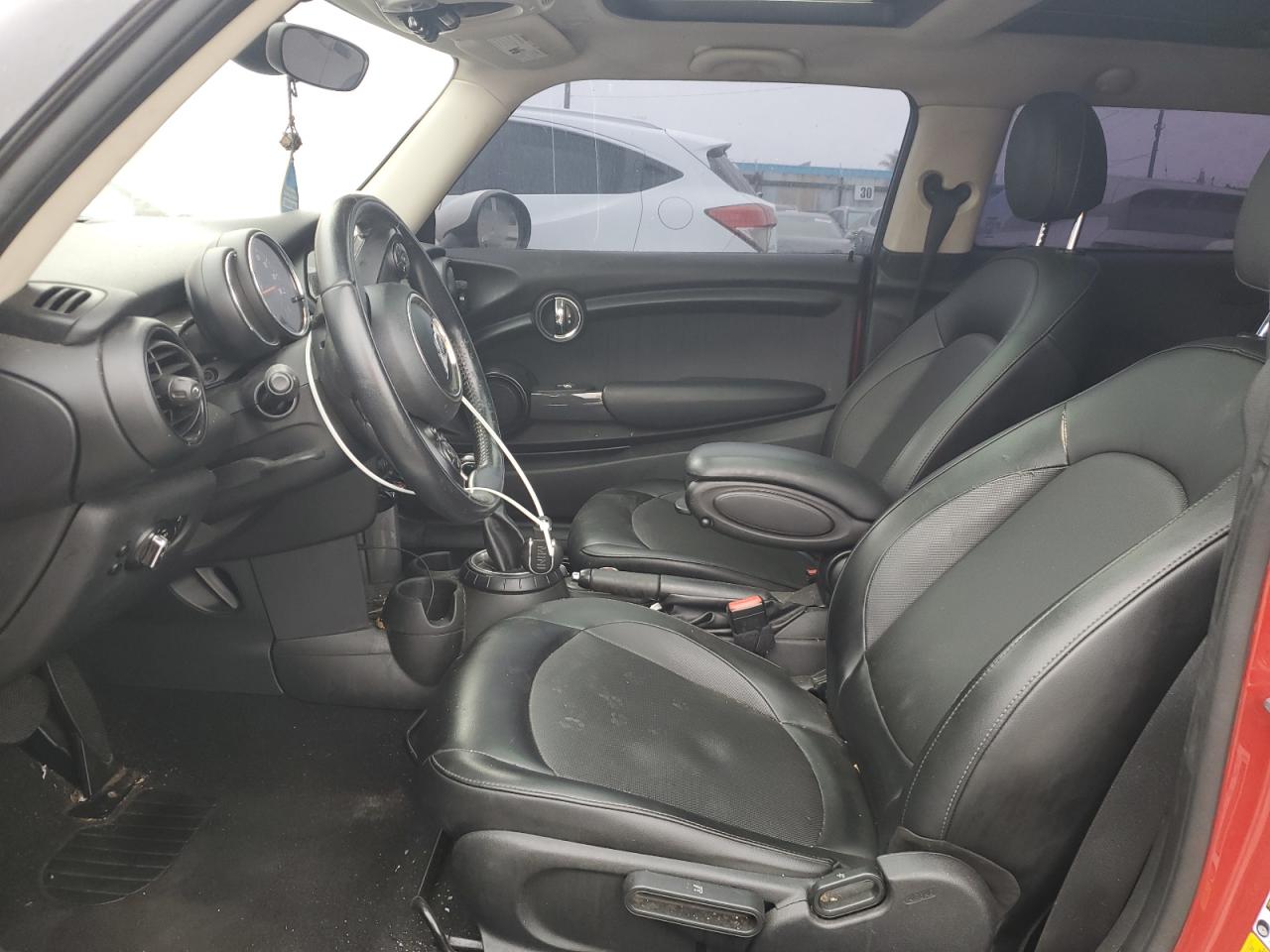 2016 Mini Cooper VIN: WMWXP5C56G2D15513 Lot: 92409405