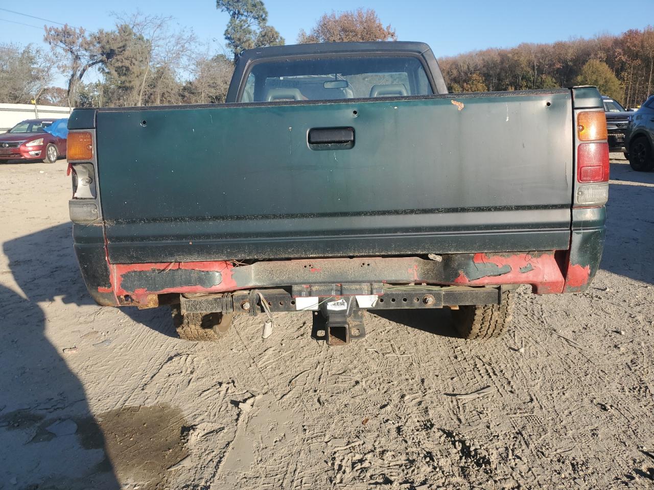 1991 Isuzu Conventional Short Bed VIN: JAACL11L7M7205001 Lot: 92355185