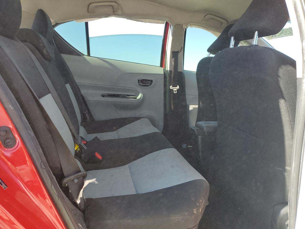 2013 Toyota Prius C VIN: JTDKDTB30D1540695 Lot: 91994065