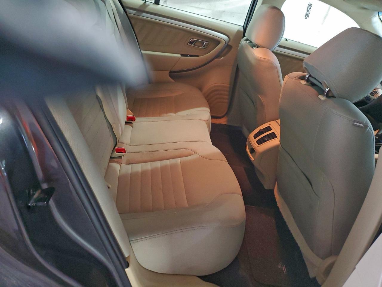 2019 Ford Taurus Se VIN: 1FAHP2D8XKG117529 Lot: 94221755