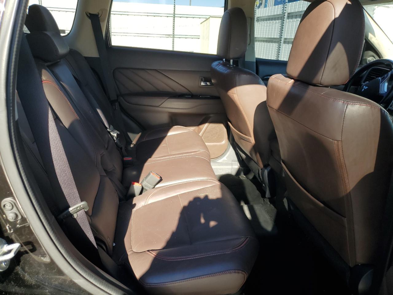 2018 Mitsubishi Outlander Se VIN: JA4J24A56JZ028389 Lot: 90719365