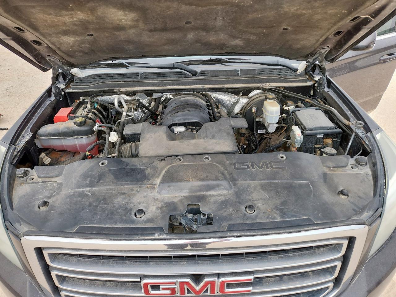 2015 GMC Yukon Xl C1500 Slt VIN: 1GKS1HKC1FR568830 Lot: 93227905