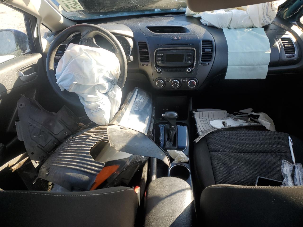 2018 Kia Forte Lx VIN: 3KPFK4A73JE185077 Lot: 92277085