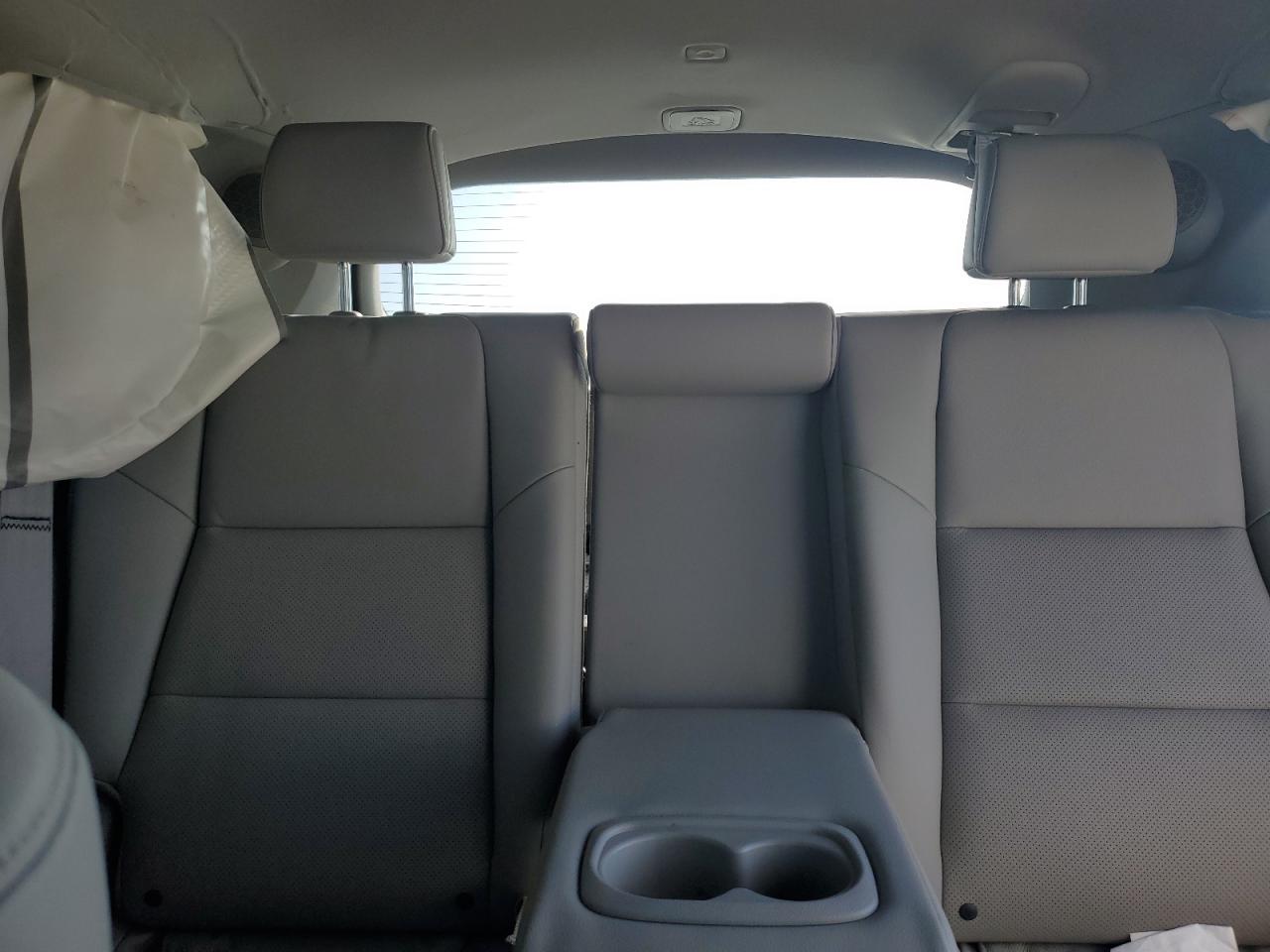 2017 Acura Rdx Advance VIN: 5J8TB3H74HL002162 Lot: 92374325