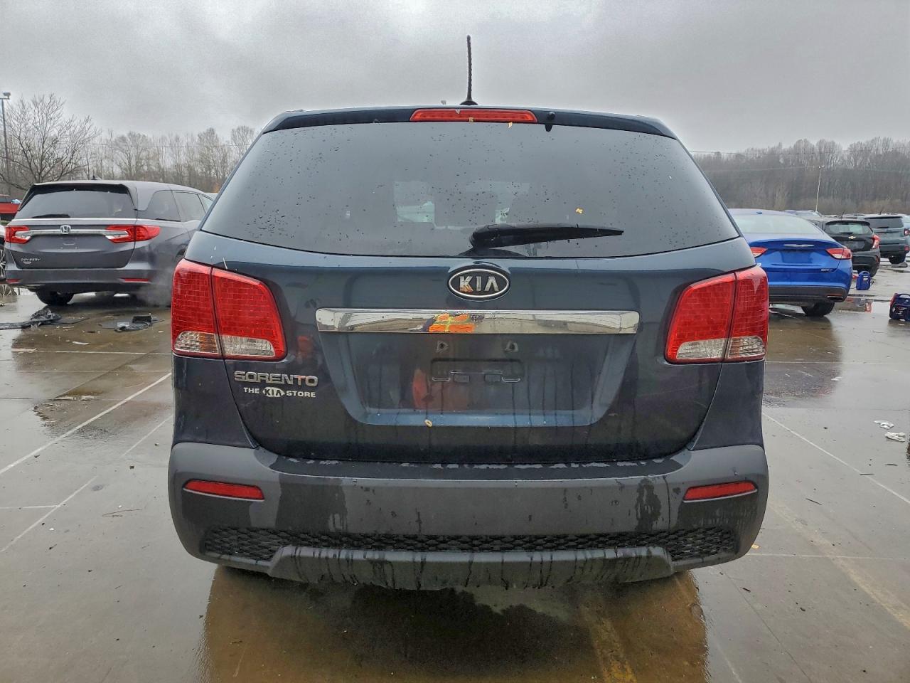 2013 Kia Sorento Lx VIN: 5XYKT4A1XDG310364 Lot: 93726075