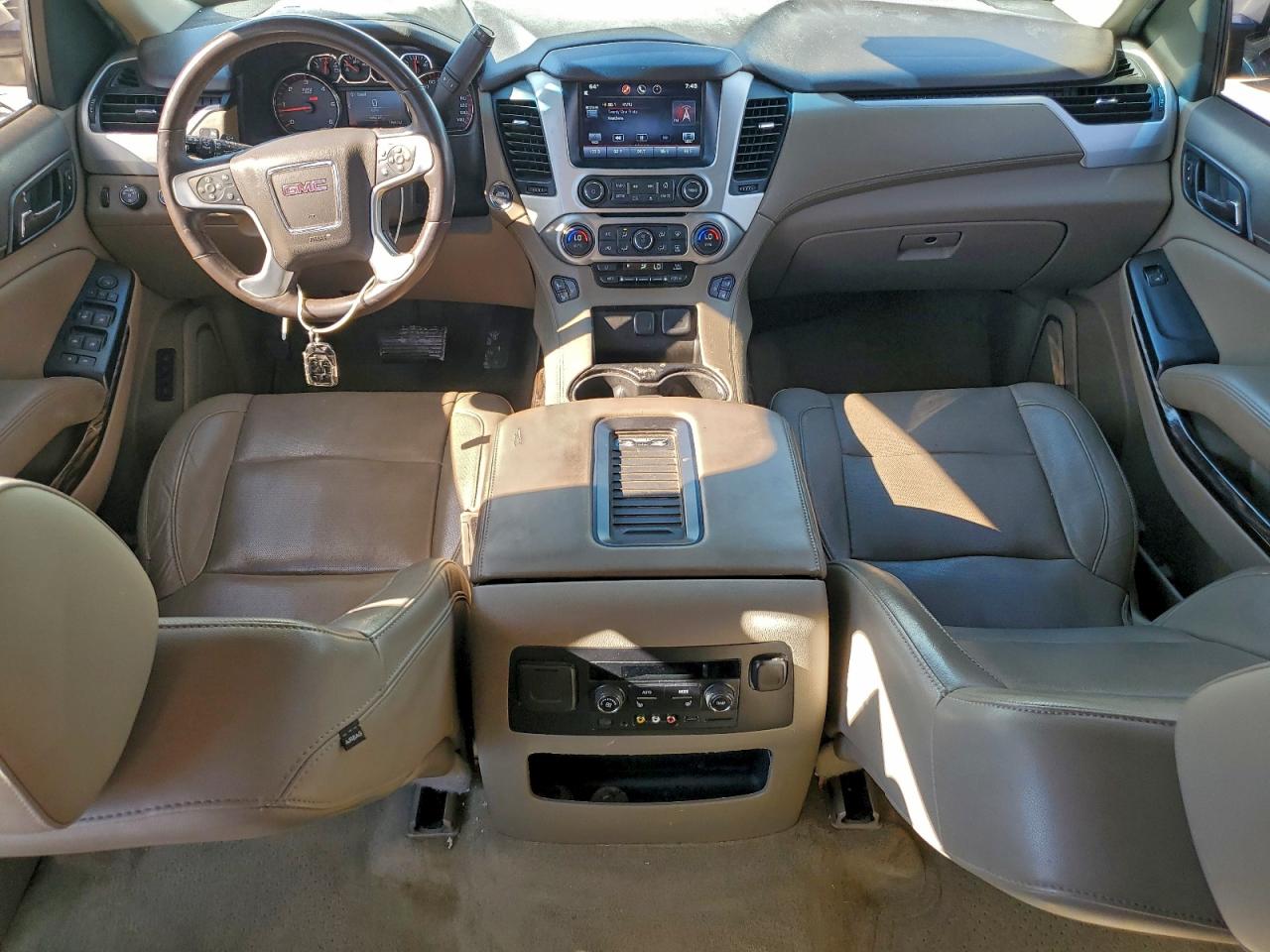 2015 GMC Yukon Xl K1500 Slt VIN: 1GKS2HKC0FR624379 Lot: 93978585