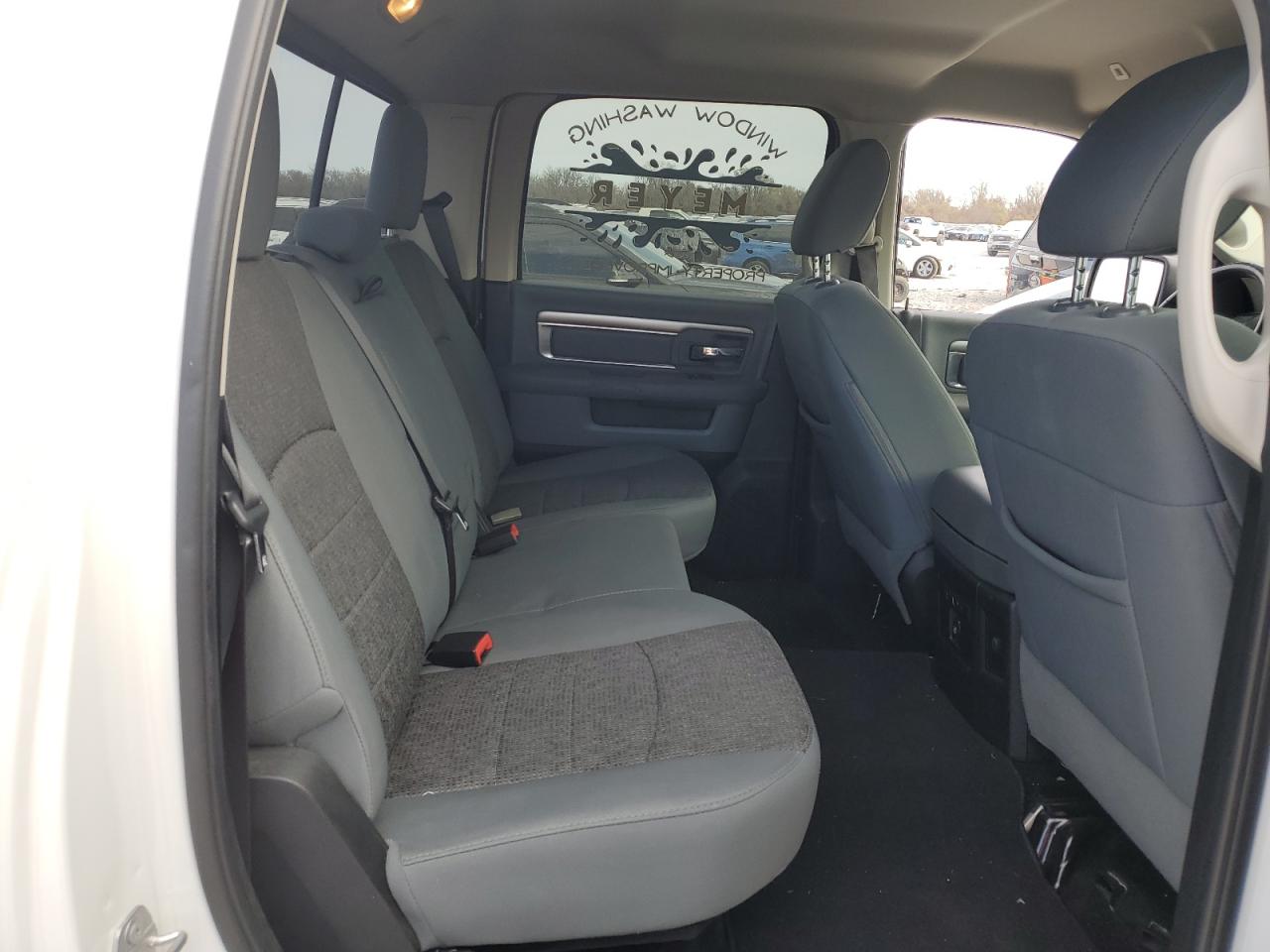 2017 Ram 1500 Slt VIN: 3C6RR7LT8HG608102 Lot: 92634995